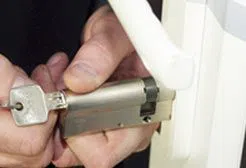 Houston 24 Hr Locksmith Houston, TX 281-668-0055 Houston 24 Hr Locksmith Houston, TX 281-668-0055 - 13a-locksmith